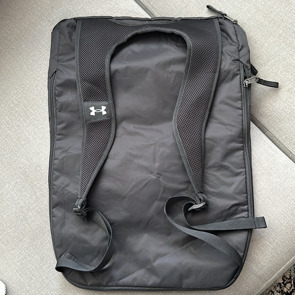 BNWT UA backpack - Picture 2 of 3